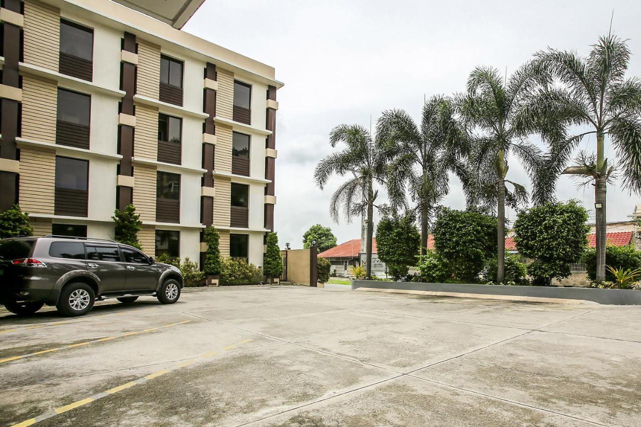Super Oyo Capital O 786 Kwe Hotel And Resort Angeles Exterior foto