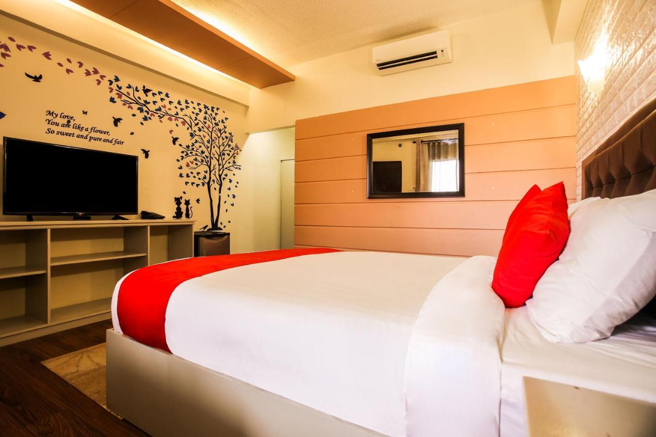 Super Oyo Capital O 786 Kwe Hotel And Resort Angeles Exterior foto